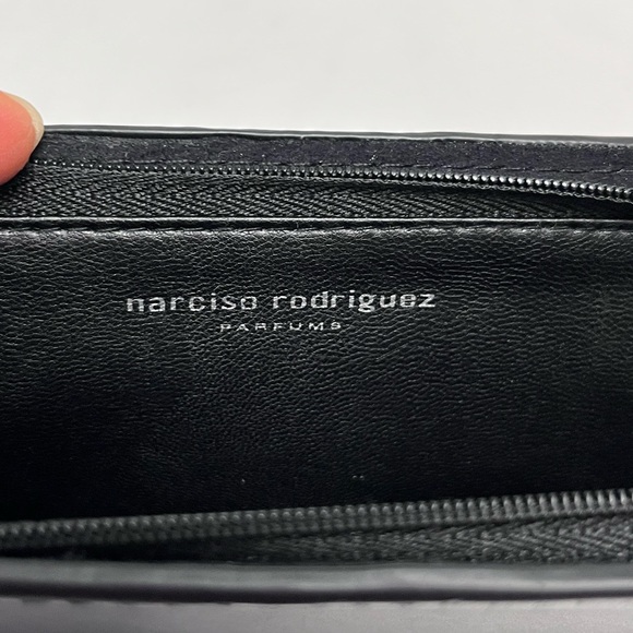 Narciso Rodriguez Parfume Wristlet - Picture 12 of 13